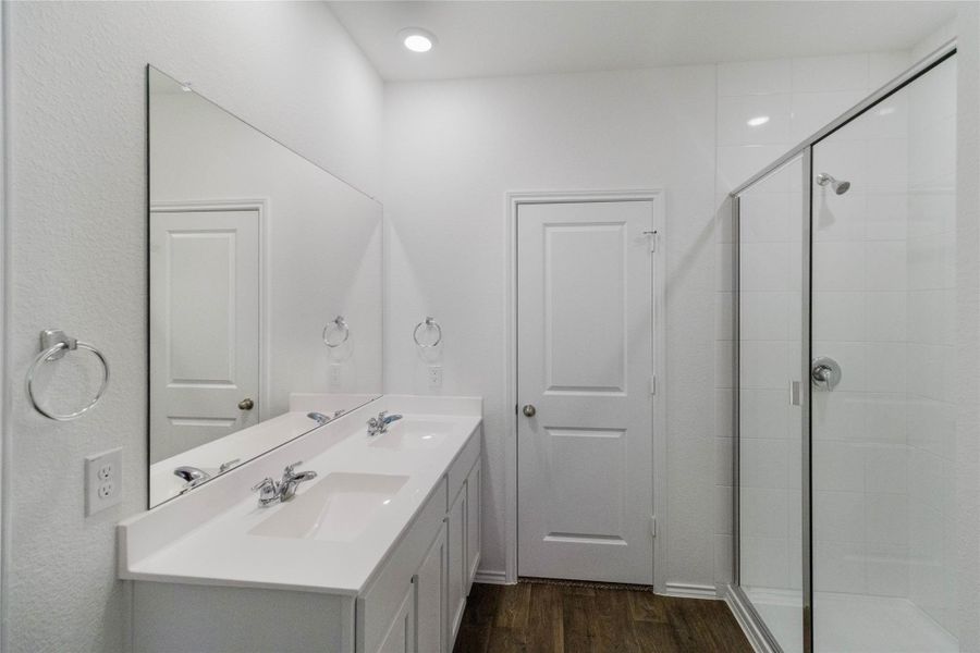 Furnished interior view inside a new home in Valverde, Bastrop (Image 4). Furnished interior view inside a new home in Valverde, Bastrop (Image 4).
