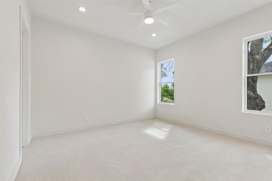 Spacious, unfurnished interior of a new home in , Dallas (Image 23).