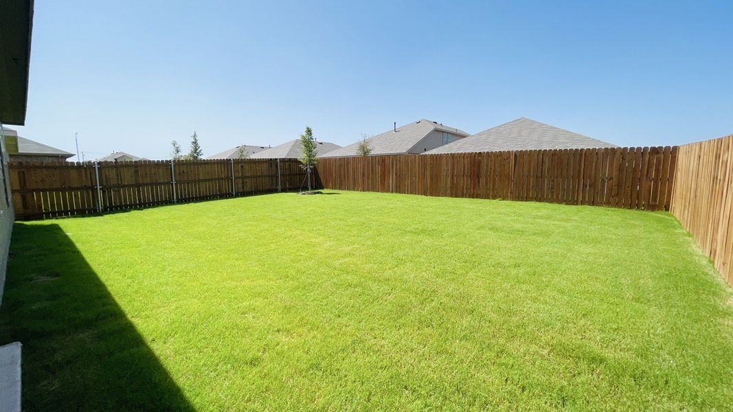 Exterior details and patio area of a home in Sunnycreek, Fort Worth (Image 3). Exterior details and patio area of a home in Sunnycreek, Fort Worth (Image 3).