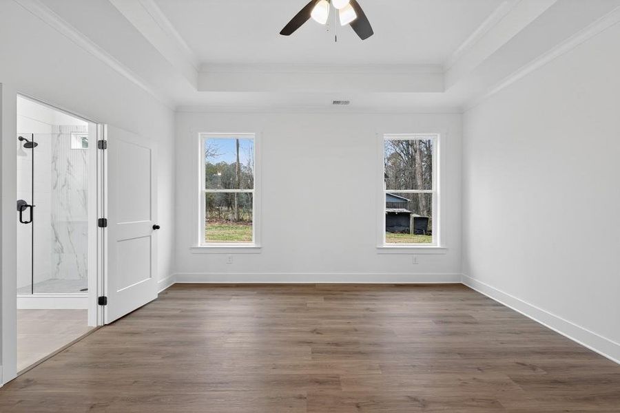 Spacious, unfurnished interior of a new home in , Statham (Image 39).