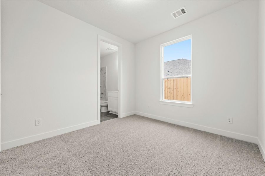 Spacious, unfurnished interior of a new home in Everly, Hockley (Image 10).