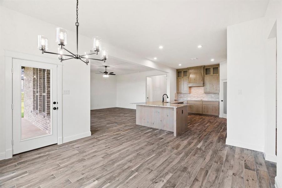 Furnished interior view inside a new home in , Waxahachie (Image 11).