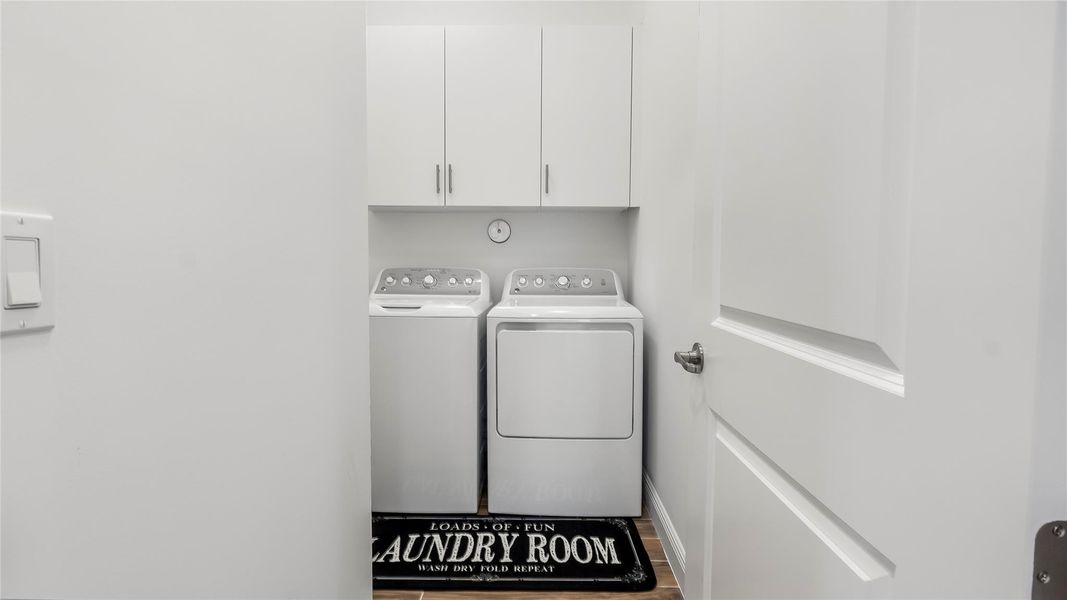 Furnished interior view inside a new home in , Loxahatchee (Image 28).
