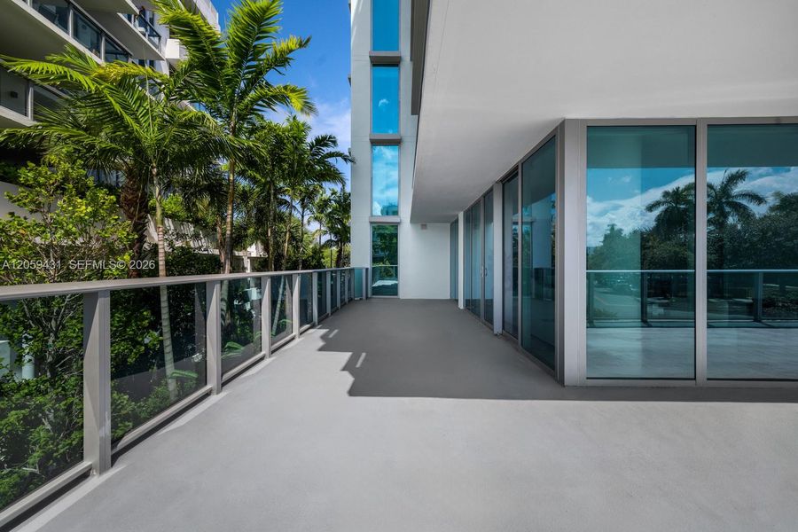 Condo located in Bay Harbor Islands, FL showcasing its design and architecture (Image 27). Condo located in Bay Harbor Islands, FL showcasing its design and architecture (Image 27).