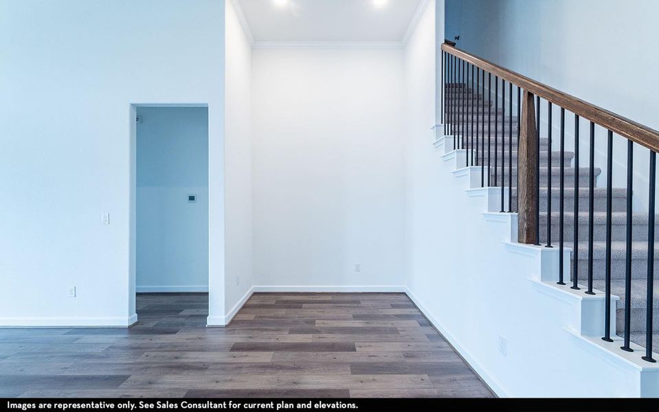 Spacious, unfurnished interior of a new home in Suncreek Estates, Rosharon (Image 11).