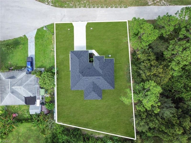 Image 27 of a home in . Image 27 of a home in .