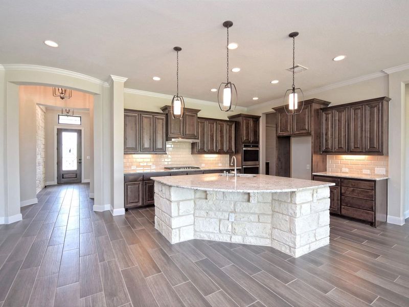 Representative furnished interior of a home built from the San Simeon I by Giddens Homes in Clearwater Ranch, Liberty Hill (Image 249).
