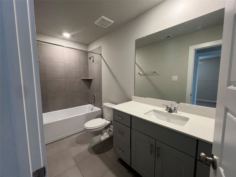 2nd bathroom