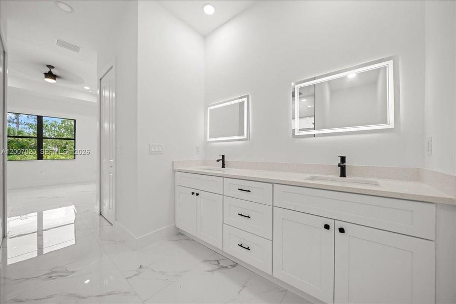 Furnished interior view inside a new home in , Lehigh Acres (Image 7).