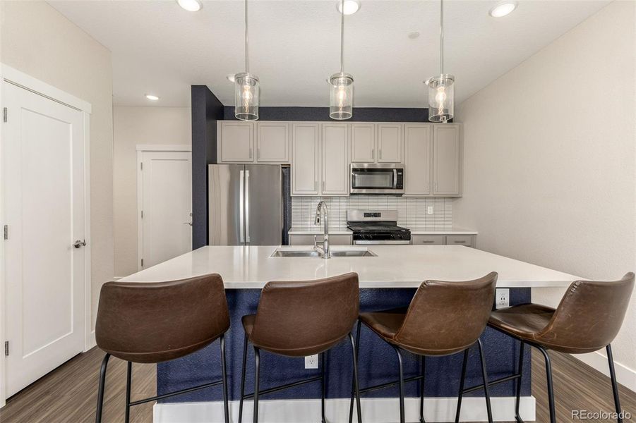 Huge Island Huge Island