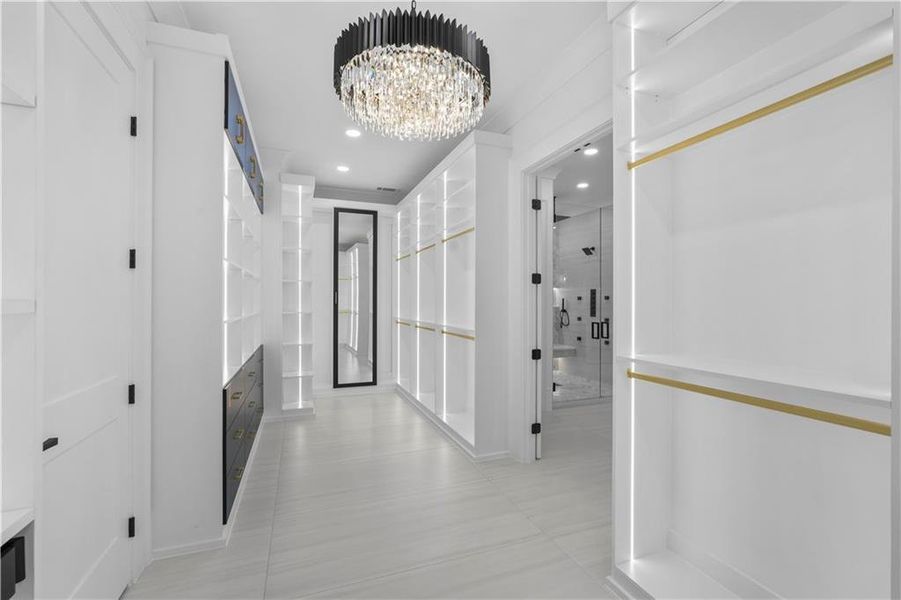 Spacious, unfurnished interior of a new home in , Monroe (Image 59).