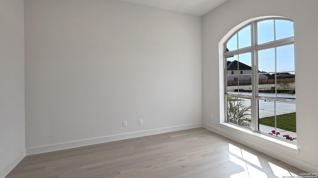 Spacious, unfurnished interior of a new home in Johnson Ranch 70', Bulverde (Image 28). Spacious, unfurnished interior of a new home in Johnson Ranch 70', Bulverde (Image 28).