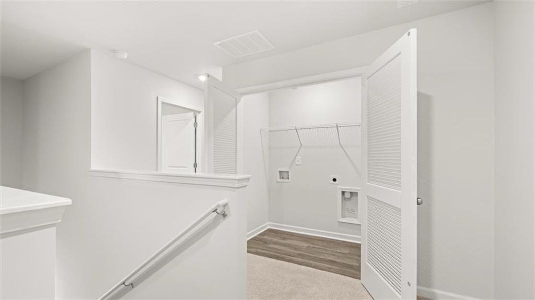 Spacious, unfurnished interior of a new home in , Stockbridge (Image 6).