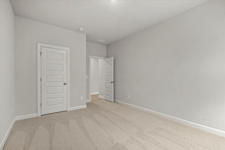 Spacious, unfurnished interior of a new home in Maxwell Commons, Easley (Image 15).