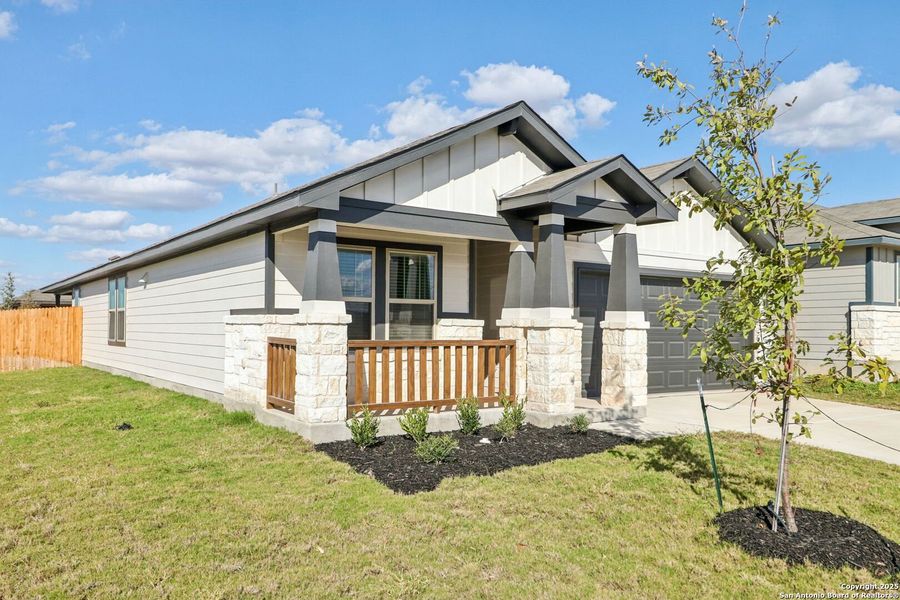Exterior details and patio area of a home in Catalina, Converse (Image 26). Exterior details and patio area of a home in Catalina, Converse (Image 26).