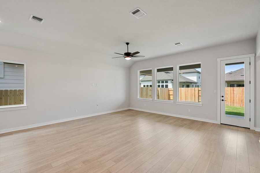 Spacious, unfurnished interior of a new home in Lagos Reserve, Manor (Image 30). Spacious, unfurnished interior of a new home in Lagos Reserve, Manor (Image 30).