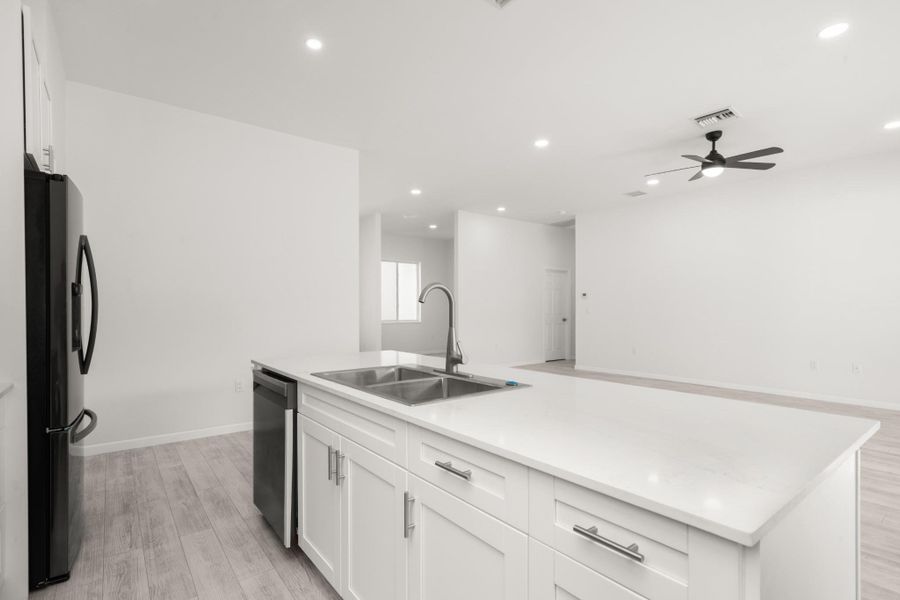 Furnished interior view inside a new home in , Lake Placid (Image 9).