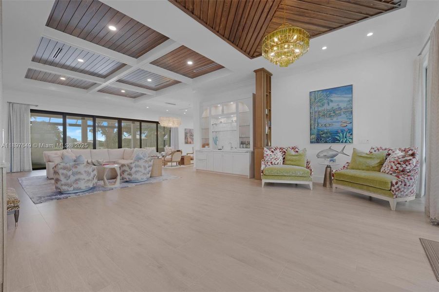 Spacious, unfurnished interior of a new home in , Key Largo (Image 20).