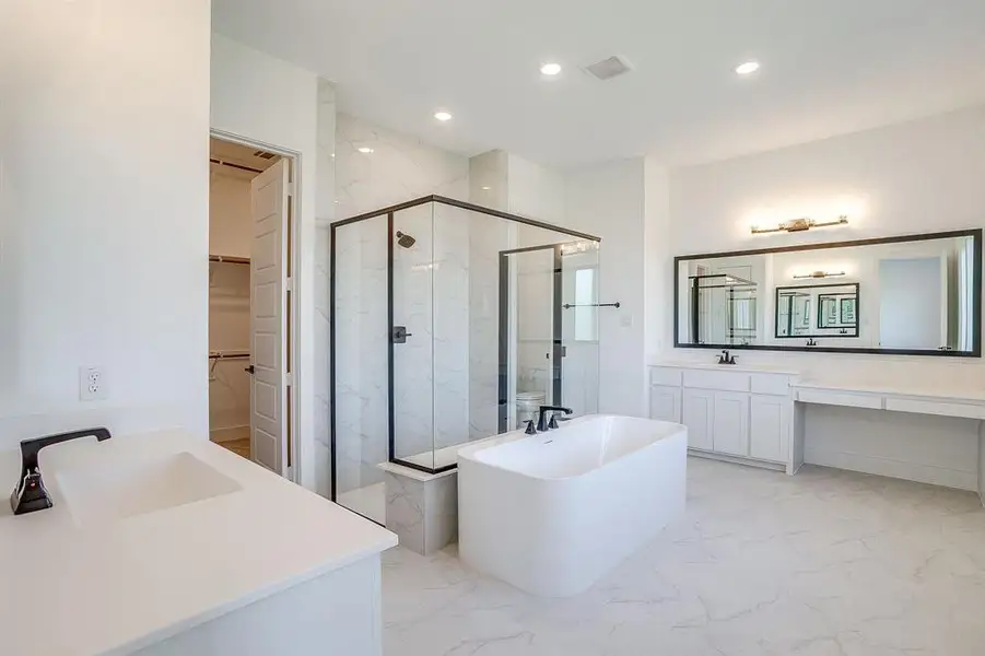 Furnished interior view inside a new home in Waterfall Ranch, Waxahachie (Image 4).