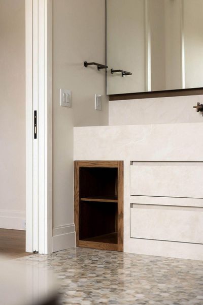 Close-up of interior finishes inside a home in , Charleston (Image 97). Close-up of interior finishes inside a home in , Charleston (Image 97).