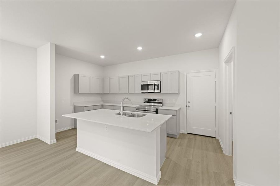 121 Kylie- Kitchen-1