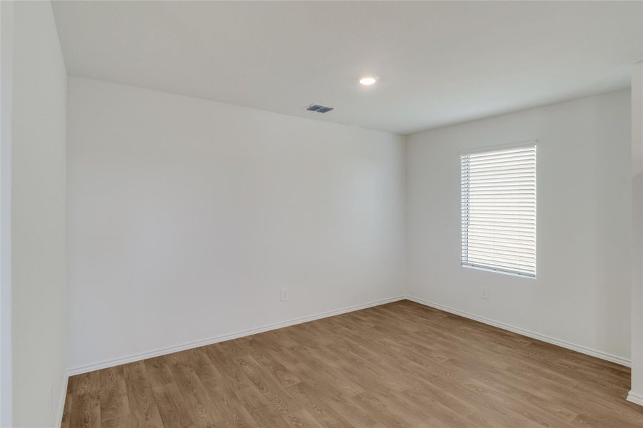 Spacious, unfurnished interior of a new home in Prairie Lakes, Buda (Image 8). Spacious, unfurnished interior of a new home in Prairie Lakes, Buda (Image 8).