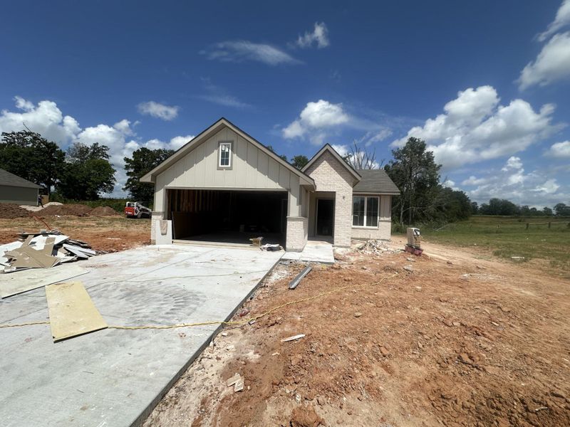 In-progress construction of a new home in Rockbridge East, Huntsville, TX (Image 11).