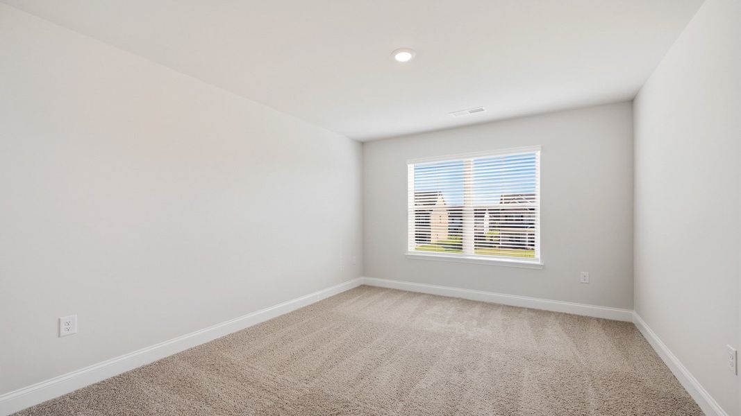 Spacious, unfurnished interior of a new home in Heritage Pointe, Senoia (Image 25).
