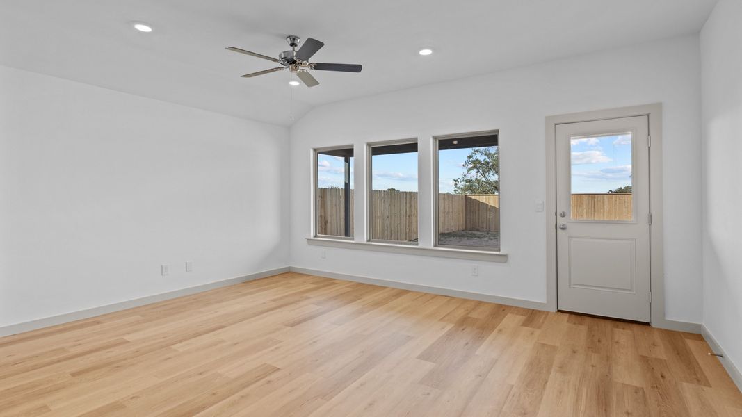 Representative unfurnished interior of a home built from the The Easton by D.R. Horton in Terra Vista, Lubbock (Image 11).