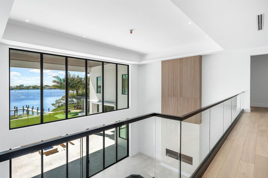 Spacious, unfurnished interior of a new home in , Jupiter (Image 54).