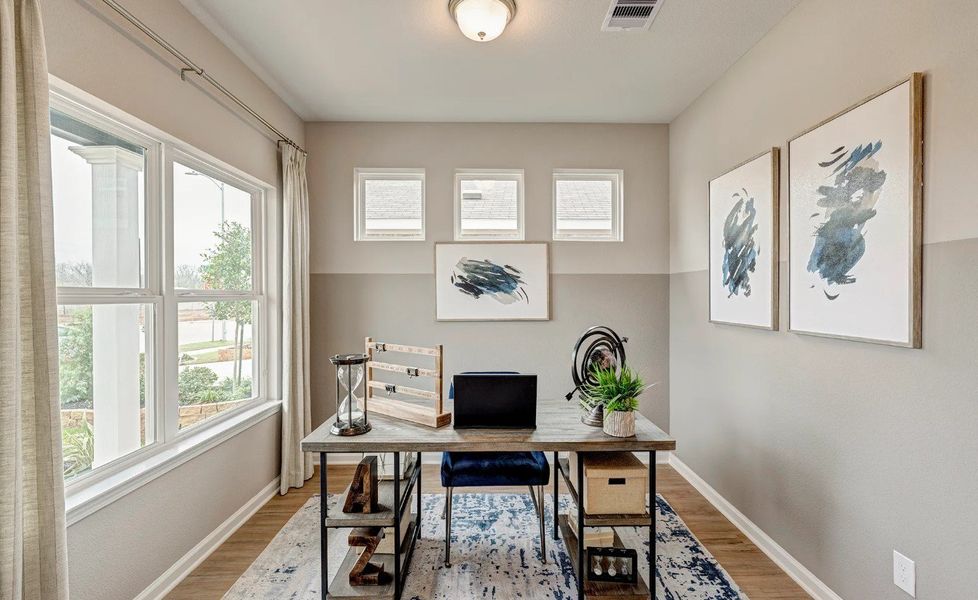 Furnished interior view inside a new home in Cantigny Park, Clarksville (Image 3).