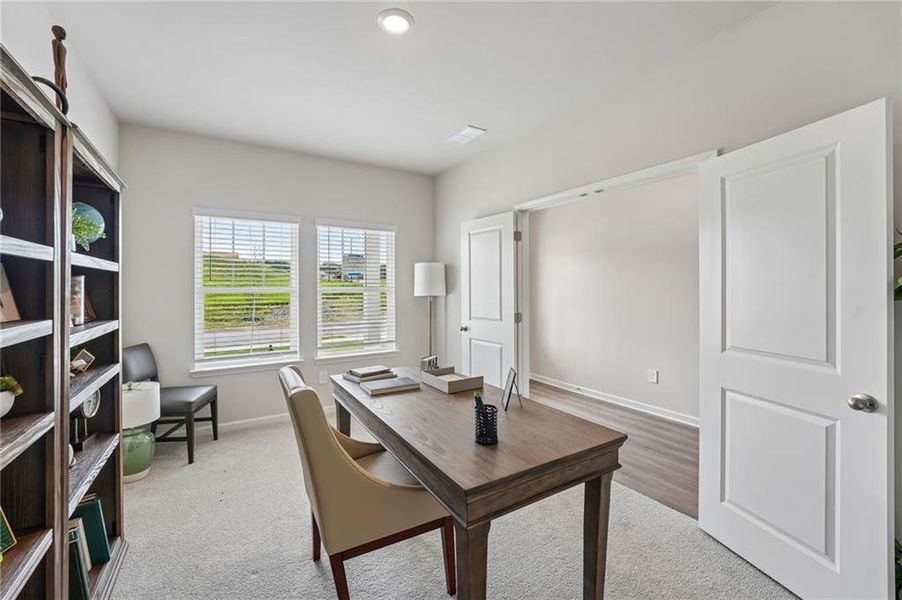 Furnished interior view inside a new home in Ivey Township, Dallas (Image 41).