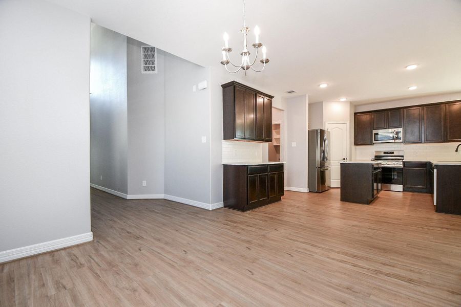 Spacious, unfurnished interior of a new home in , Tomball (Image 17). Spacious, unfurnished interior of a new home in , Tomball (Image 17).