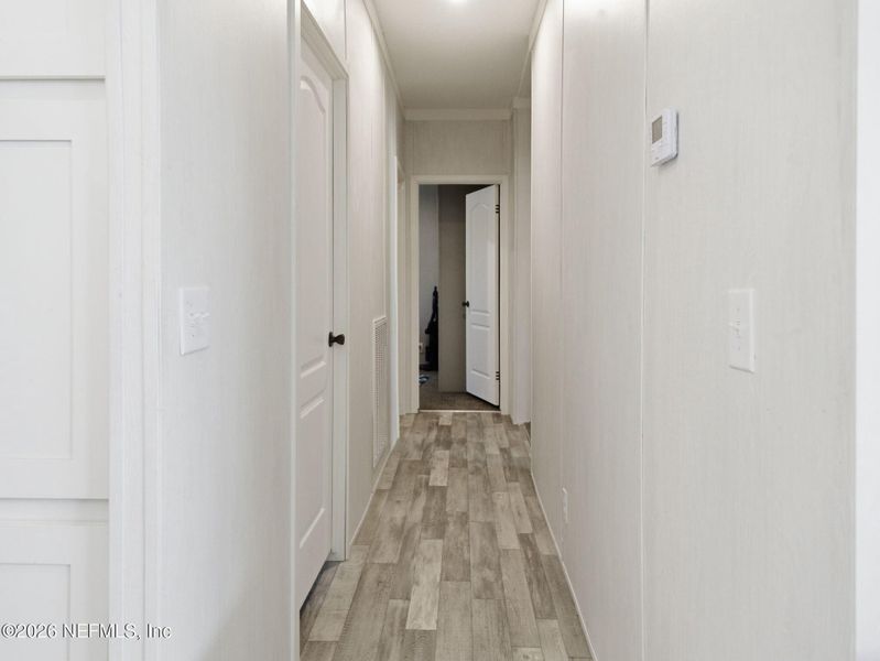 Spacious, unfurnished interior of a new home in , Palatka (Image 21).