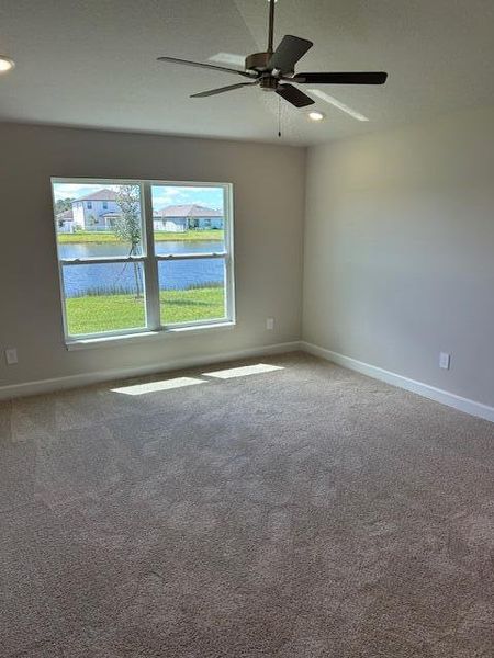 Spacious, unfurnished interior of a new home in Waterstone 52, Fort Pierce (Image 9).