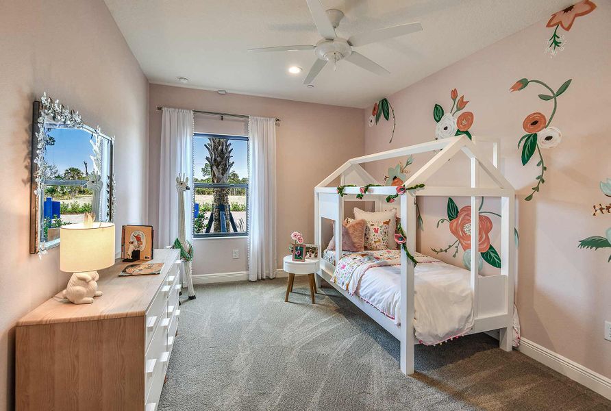 Representative furnished interior of a home built from the Meadow Brook by Neal Communities in Vicenza, Venice (Image 17).