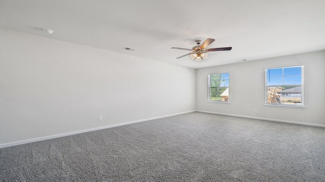 Spacious, unfurnished interior of a new home in Tooley Harbor, Elizabeth City (Image 29).