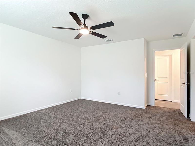 Spacious, unfurnished interior of a new home in , North Port (Image 38).
