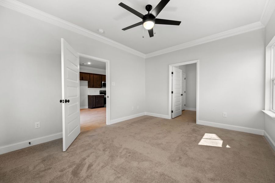 Spacious, unfurnished interior of a new home in Saddlebrook, Murfreesboro (Image 41).