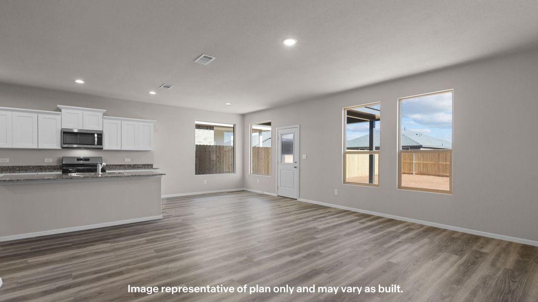 Spacious, unfurnished interior of a new home in Viridian, Lubbock (Image 13).