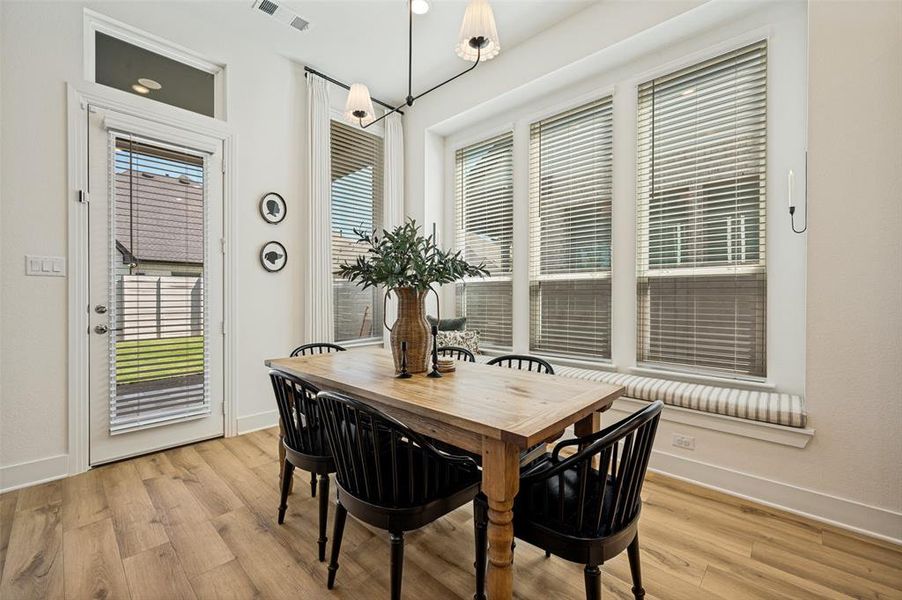 Nice dining area with large windows