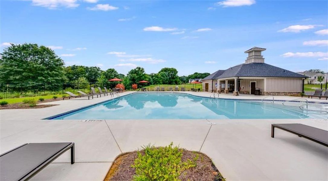 Image 41 of a home in Windance Lake.