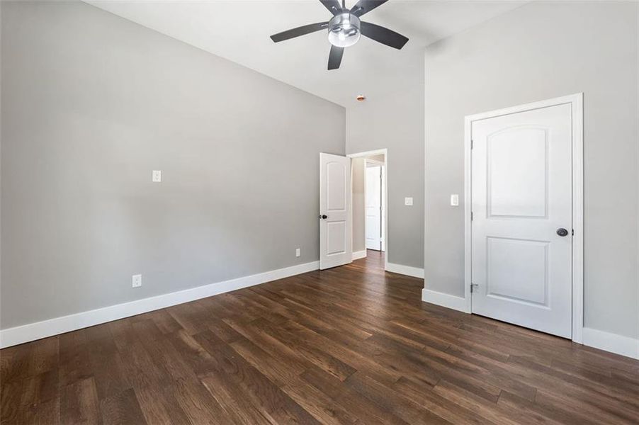 Spacious, unfurnished interior of a new home in , Mableton (Image 28).