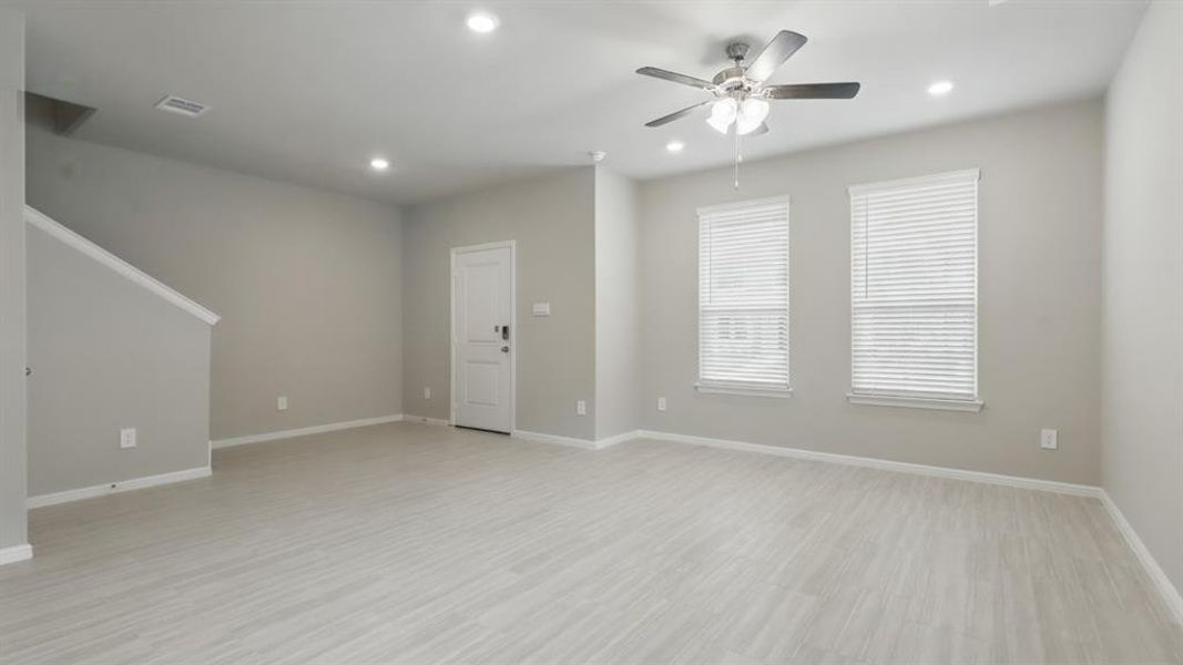Spacious, unfurnished interior of a new home in Orchard Village, Fort Worth (Image 28).