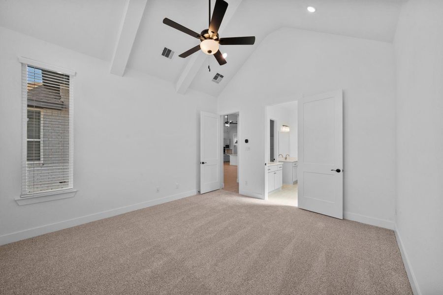 Spacious, unfurnished interior of a new home in Jubilee Chateau, Hockley (Image 29).