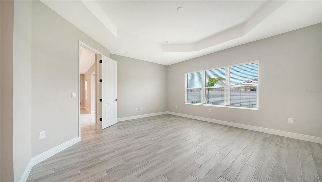 Spacious, unfurnished interior of a new home in Windward, Lakewood Ranch (Image 30). Spacious, unfurnished interior of a new home in Windward, Lakewood Ranch (Image 30).