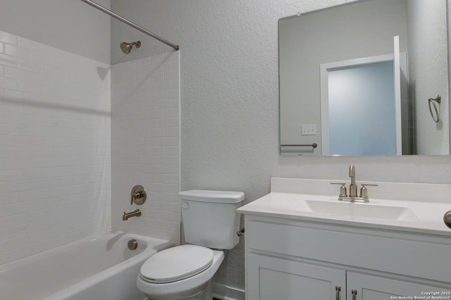 Furnished interior view inside a new home in Saddlebrook Ranch, Schertz (Image 7).