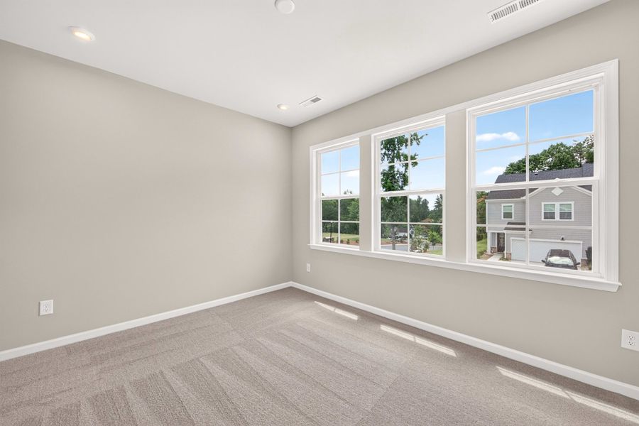 Spacious, unfurnished interior of a new home in Millstone, Cramerton (Image 29).