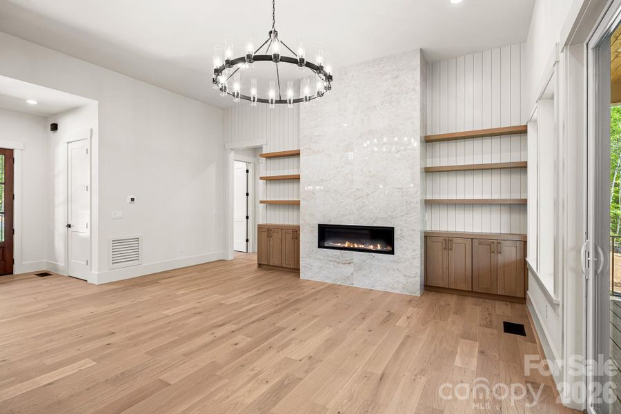 Spacious, unfurnished interior of a new home in , Etowah (Image 24).