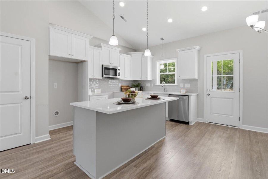 15-113 Sagewood Dr-15